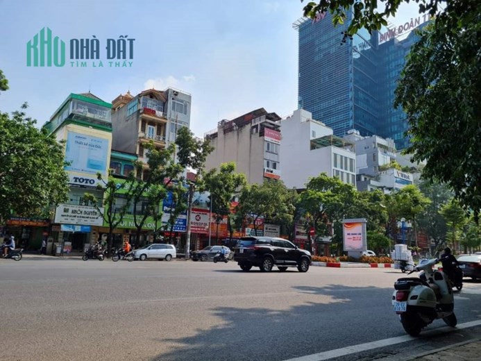 VIP!! Mặt Phố Hoàng Quốc Việt, Vị Trí Đẹp KD Đỉnh, MT VIP 11m, 118m2, 5 Tầng, Nhỉnh 54 Tỷ.