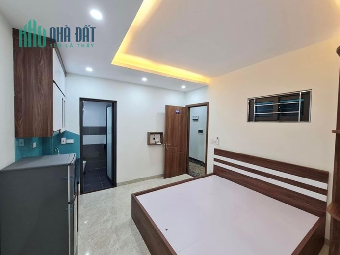 Bán căn nhà CCMN Từ Liêm, Lê Đức Thọ, 8 tầng thang máy, 19 phòng, 2 thoáng, 80m2. Dòng tiền 1,2 tỷ