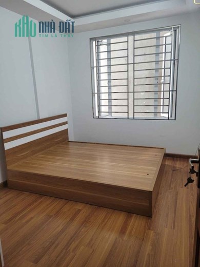Bán nhà đường Yên Xá, Tân Triều,Q.Thanh Trì , DT 36m2x6T, giá 3 tỷ 550.
