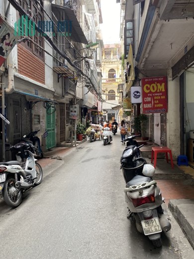 Bán nhà Phan Văn Trường, Cầu Giấy. DT 35mx5; chỉ 7.5 tỷ. Phương