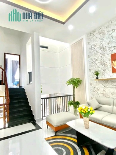 Nhà mới MT kinh doanh, sát Phú Nhuận, cách sân bay 10p.