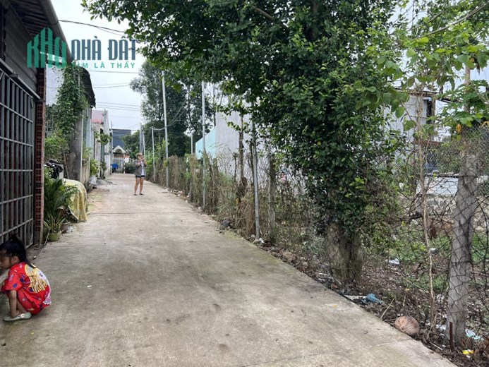 Chính chủ cần bán gấp 100m2 TC tại Tp. Long Khánh chỉ 1 tỷxxx