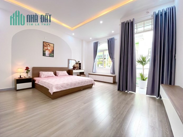 BÁN NHÀ 3 TẦNG 3 MÊ KIỆT Ô TÔ ĐƯỜNG ÔNG ÍCH KHIÊM SÁT BIỂN NGUYỄN TẤT THÀNH GIÁ TỐT CHO KHÁCH THIỆN