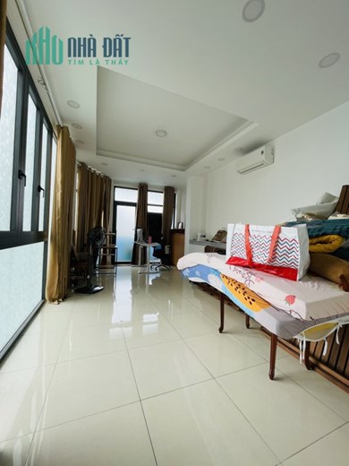 Bán Nhà Mặt Tiền Hoàng Hoa Thám Phường 6 Bình Thạnh Gía 22 Tỷ.
