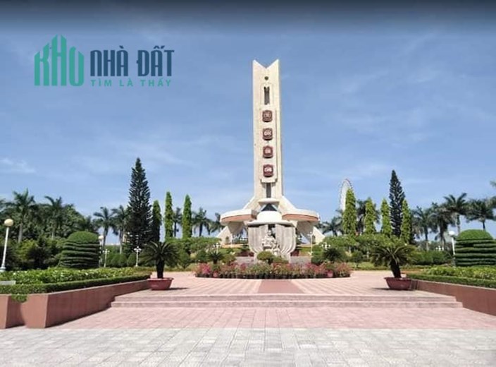 BÁN ĐẤT ĐƯỜNG 30 THÁNG 4 DIỆN TÍCH RỘNG GIÁ HỢP LÝ, PHỐ SẦM UẤT BUÔN BÁN NGÀY ĐÊM