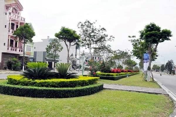 BÁN ĐẤT ĐƯỜNG 30 THÁNG 4 DIỆN TÍCH RỘNG GIÁ HỢP LÝ, PHỐ SẦM UẤT BUÔN BÁN NGÀY ĐÊM