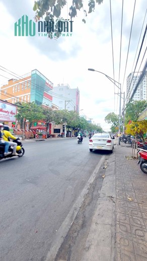 HẠ CHÀO SÂU 1.6 TỶ, BÁN GẤP TRONG TUẦN NHÀ MẶT TIỀN KINH DOANH SIÊU NGON 90M2 GẦN CẦU VƯỢT GÒ DƯA,