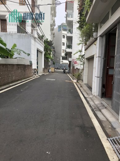 Bán đất Phố Thạch Bàn, Gần phố, Ô tô, 85 m2, MT 5 m, chỉ 6 tỷ.