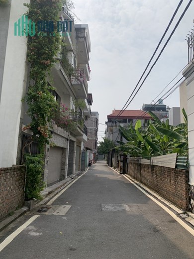 Bán đất Phố Thạch Bàn, Gần phố, Ô tô, 85 m2, MT 5 m, chỉ 6 tỷ.