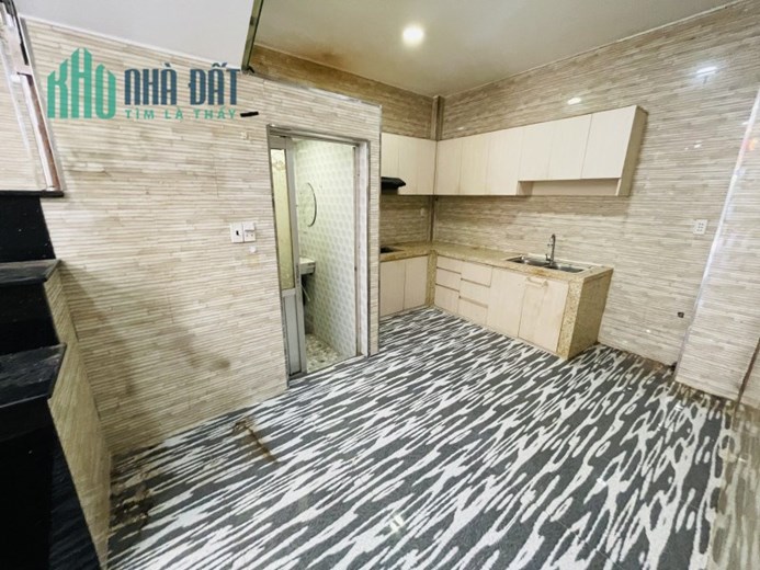 Bán nhà Âu Cơ, TP 60m2 2T 4PN nở hậu 6.5m hẻm trước nhà 5m cách HXH 20m giá chỉ 5 tỷ