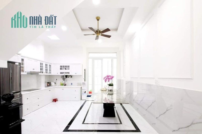 BÁN NHÀ NI SƯ HUỲNH LIÊN TÂN BÌNH, 4 TẦNG, 5X20, 100M2, NỘI THẤT SANG TRỌNG MỚI TINH.