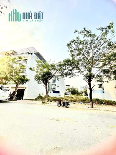 Bán lô đất ngang 8m ĐƯỜNG SỐ 3 KĐT Hà Quang I cách Đường Số 4 (Thích Quảng Đức) chỉ 50m.