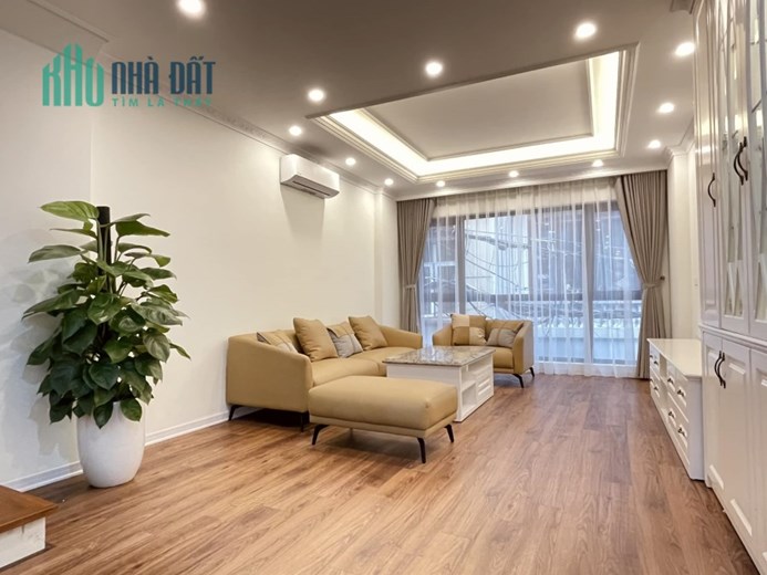 Tin được không  Xuân Thủy 48m2 X 5T full nội thất, thang máy 6.2 TỶ.