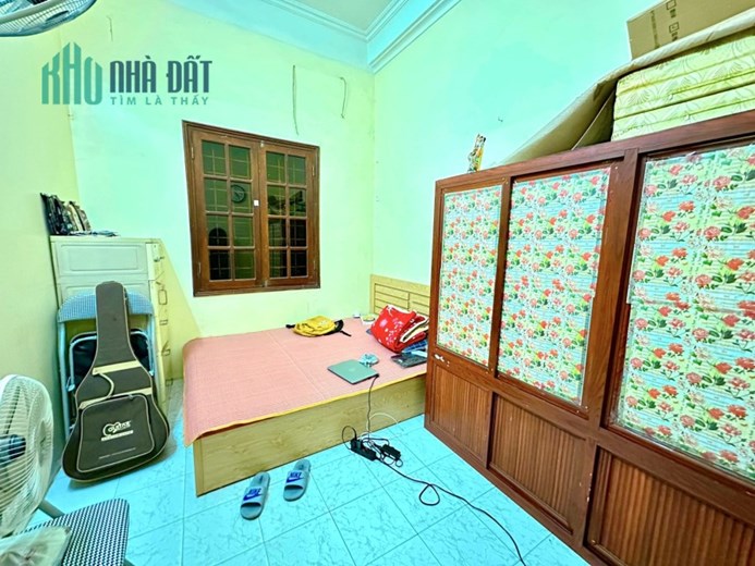 Bán nhà Phố Ngọc Hà đủ công năng 60m2 3Tầng MT 3,0m chỉ 4,45 tỷ.