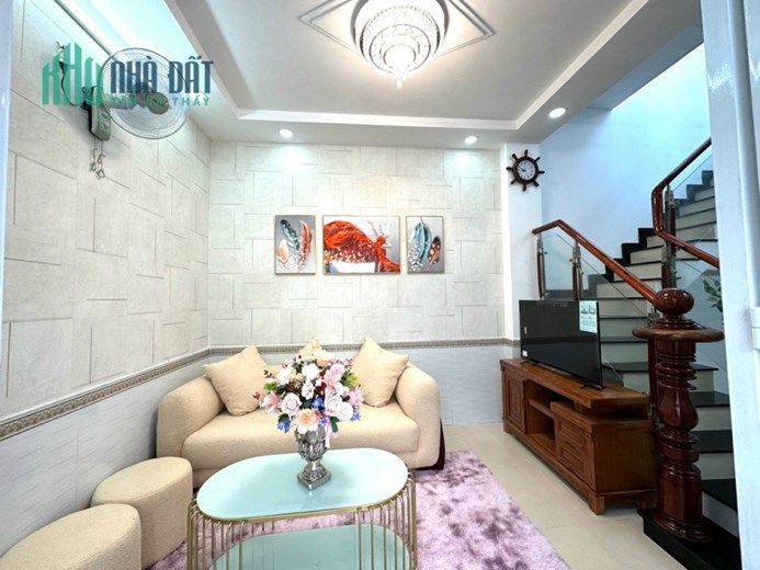 Nhanh tay thuê nhà 5T hxh 5x8.1 Nguyễn Cư Trinh Q1 giá chỉ 30T/T