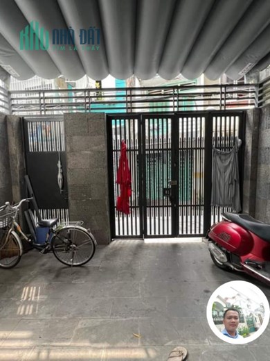 Bán nhà Q4 - DT 100m2, Trệt + 3 Lầu + sân thượng, giá chỉ còn 10,9 tỷ