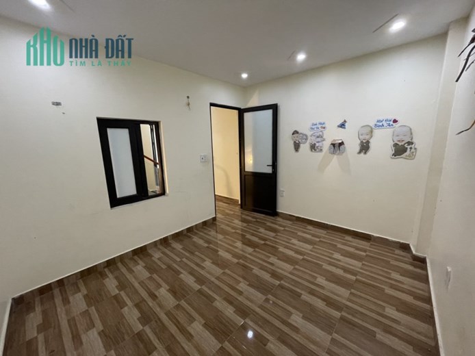 CHỉ 2 tỷ CÓ NGAY CĂN Nhà Dân Xây Độc Lập 46M X 3t thiết kế hiên đại, chắc chắn tại Đằng Hải