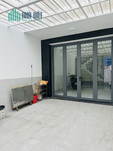 Chính chủ bán nhà mặt tiền Nhà mặt tiền Bạch Mã, Cư Xá Bắc Hải, Q10