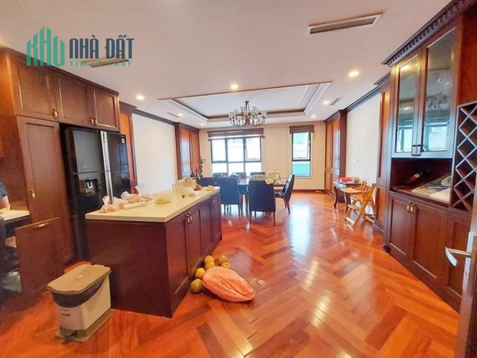 HIẾM!!! Bán Nhà 97 #VĂN_CAO Ngõ Xe Tải Đua. Có Vỉa Hè. 51m2. Lô Góc. Ô tô Đỗ Cửa. 10.7 Tỷ