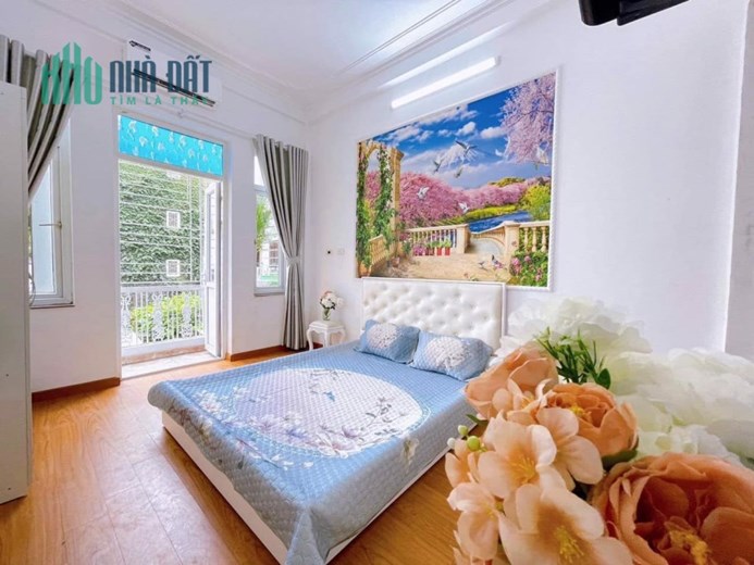 Siêu Phẩm CCMN - Gà Đẻ Trứng Vàng Đường Láng, DT: 43m, MT:3.4m, giá chỉ 7 tỷ