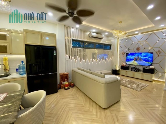 Bán Nhà Trương Công Định, Tân Bình, 3 Tầng, Hẻm Xe Hơi,Nhà Mới Ở Ngay.