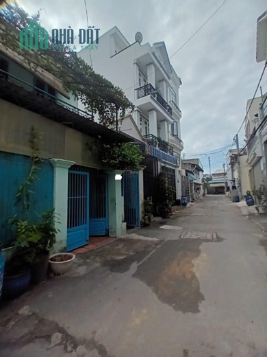 Bán gấp nhà Quận 12, xe hơi ngủ trong nhà, diện tích 78m2, chỉ hơn 4 tỷ