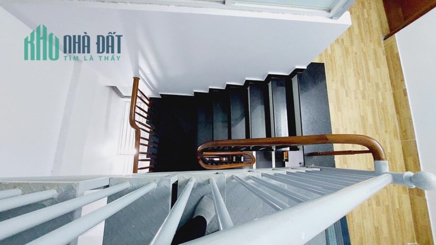 Ban nhà Hồ Tùng Mậu - Trung Tâm Cầu Giấy. 35m* 6 tầng, MT: 4m, giá chỉ nhỉnh 5 tỷ