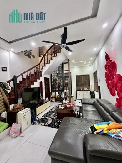 KIM MÃ LÔ GÓC NHÀ ĐẸP 40M 4T MT 5.3M GIÁ CHỈ 5.2 TỶ
