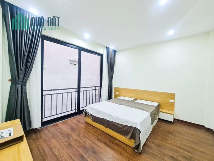 Bán nhà phố Vạn Kiếp 45m2, 4T, MT rộng, thoáng trước sau, cách ô tô 30m, nhà mới, nội thất xịn. LH