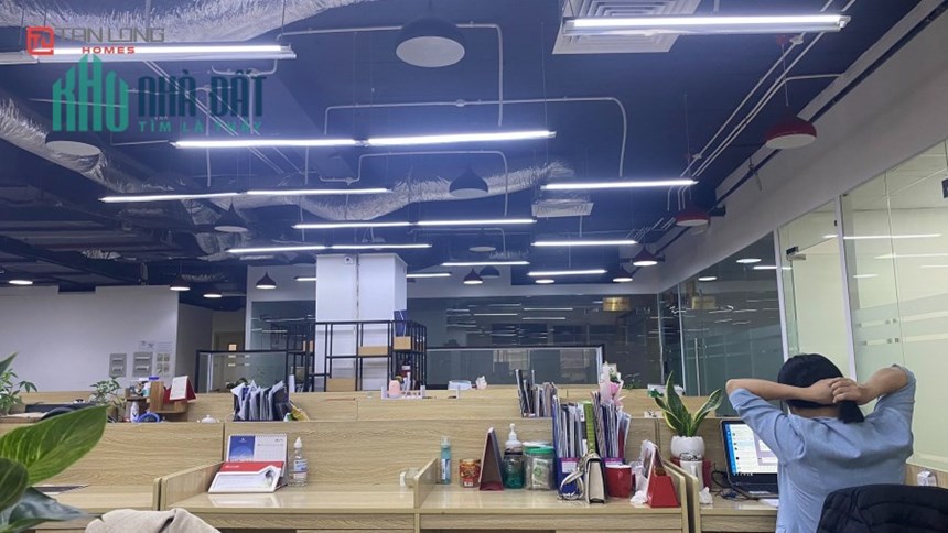 Cho thuê văn phòng giá rẻ quận Tây Hồ, 150m2, 500m2, giá 180 nghìn/ m2/ tháng