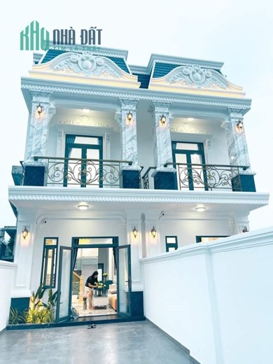 Nhà lầu sát bên KDC Hiệp Thành 3, thiết kế đẹp full nội thất, giá quá  rẻ