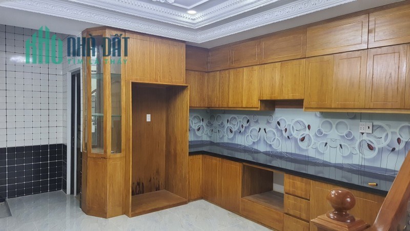 Nhà đường Phan Văn Hớn, Quận12, 53m2,5PN,5WC, giá 7 tỷ 2  TL.