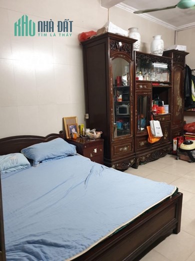 Bán nhà phố Hoàng Cầu, Đống Đa 90m, 3 tầng, 5m mặt tiền, kinh doanh đa dạng, 20 tỷ