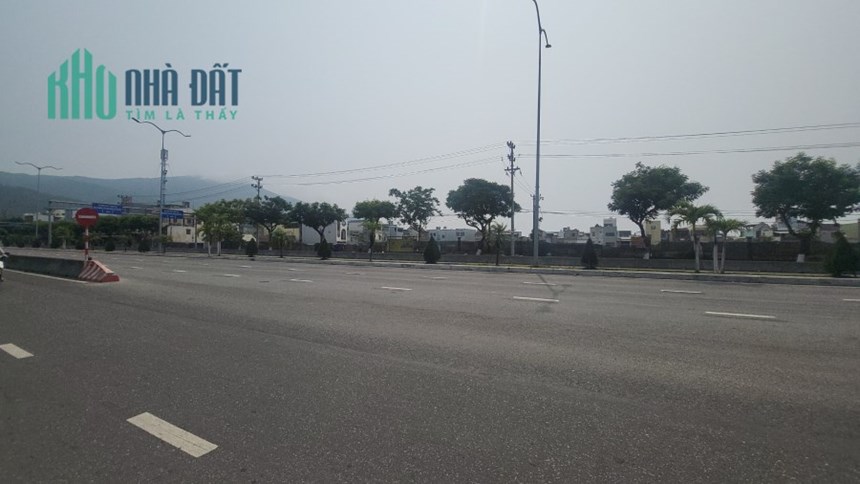 Bán GẤP 4 lô liền kề mặt tiền Ngô Quyền