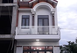 Bán nhà mới xây 72m2 làm việc chính chủ.