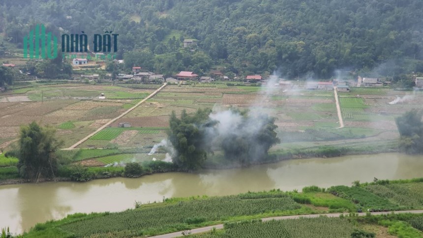 Đất nền Hà Giang giá rẻ. Bán gần 1000m2 view sông Miện