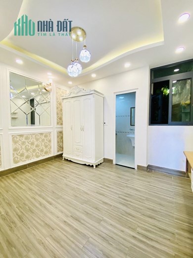 CUNG ĐIỆN NGUY NGA SIÊU HOT SIÊU ĐẸP - TRUNG TÂM GÒ VẤP - CHỦ NGỘP BÁN NHANH - GIÁ CHỈ 9.98 TỶ -