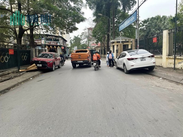 Bán nhà phố Doãn Kế Thiện, Cầu Giấy, 50m2, 5 tầng, ô tô tránh, 3 mặt thoáng, giá 11 tỷ.
