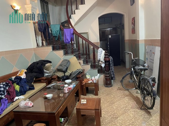 Bán nhà phố Doãn Kế Thiện, Cầu Giấy, 50m2, 5 tầng, ô tô tránh, 3 mặt thoáng, giá 11 tỷ.