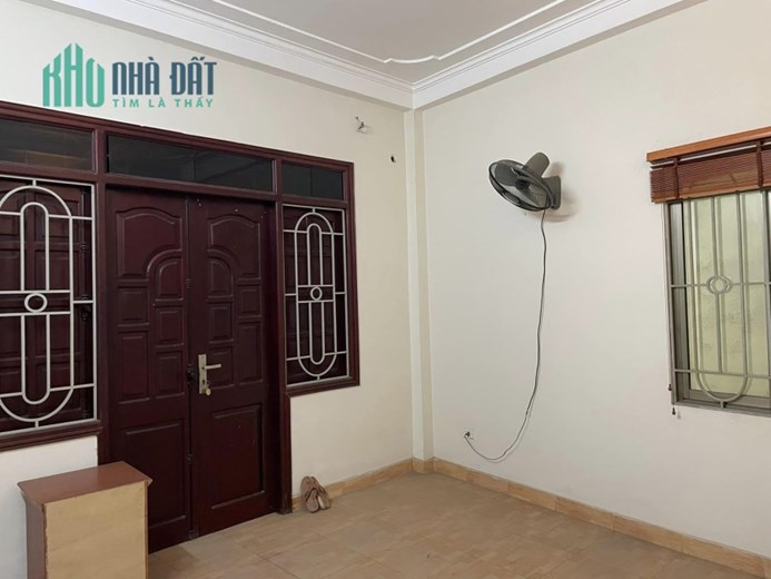 Bán nhà phố Doãn Kế Thiện, Cầu Giấy, 50m2, 5 tầng, ô tô tránh, 3 mặt thoáng, giá 11 tỷ.