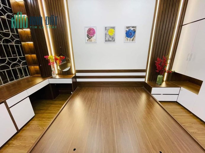 Bán nhà đẹp lung linh ngõ 158 Trương Định giá 3,5 tỷ, 30m x 4,5T