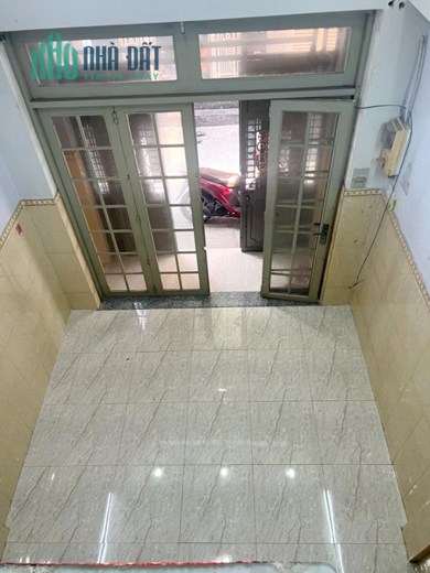 Cho thuê NNC 3 PN hẻm thông 4m đường Hưng Phú P10Q8