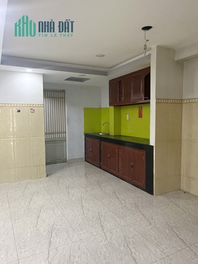 Cho thuê NNC 3 PN hẻm thông 4m đường Hưng Phú P10Q8