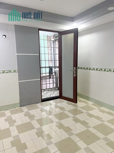 Cho thuê NNC 3 PN hẻm thông 4m đường Hưng Phú P10Q8