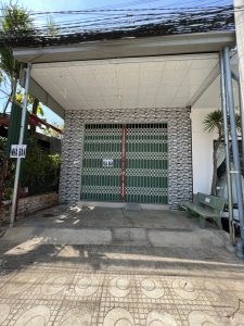 Đã chuyển qua cơ sở kinh doanh mới , em chính chủ, còn dư 1 căn nhà cần bán, đường nhựa Nguyễn Hữu