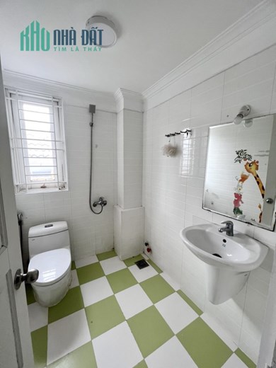 Nhà bán căn góc 5 Tầng mới mặt tiền đường Hưng Phú - P8- Q8