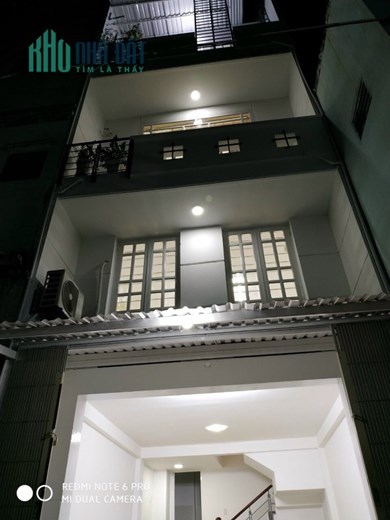 Bán nhà 2 MT trước sau. 
1 trệt 2 lầu.sân thượng. 
Phan Văn Trị P10 Gò vấp  . 
Đối diện Cityland