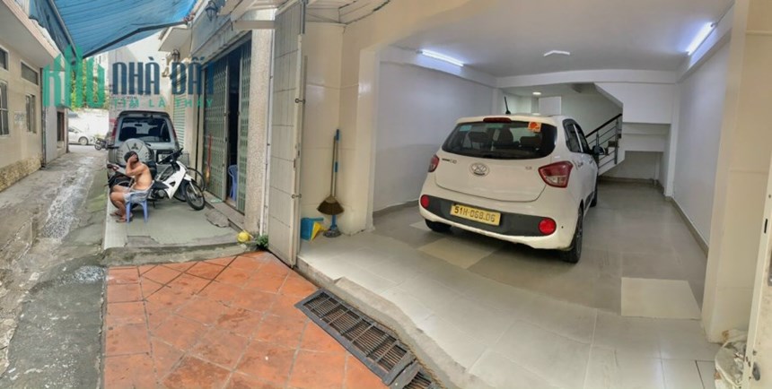 Bán nhà 2 MT trước sau. 
1 trệt 2 lầu.sân thượng. 
Phan Văn Trị P10 Gò vấp  . 
Đối diện Cityland