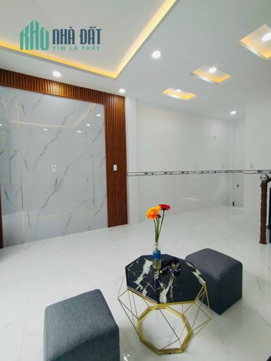 🏠👉👉Ccg NHÀ ĐẸP VÔ Ở LIỀN Giá: 3ty5 còn tl. 🌾

Bán nhà hẻm 2mt 70/ đường Nguyễn sỹ sách p15 tân