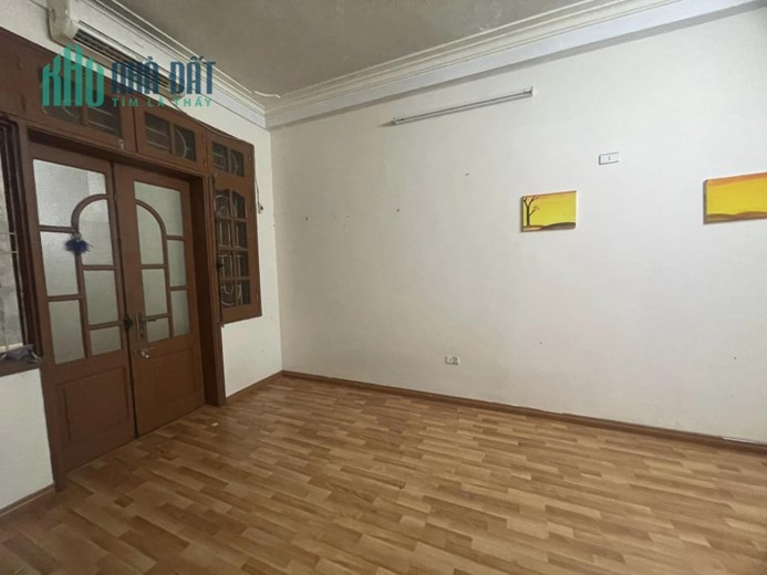 Bán nhà 47m2 4 ngủ Ngõ 210 Nghi Tàm, Tây Hồ Ô tô dừng đỗ ngày đêm 6.5 Tỷ